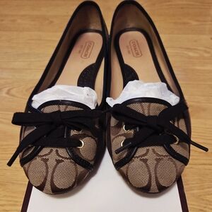Coach Khaki/Brown Janelle Flats with Brown Bow Detail Size 9